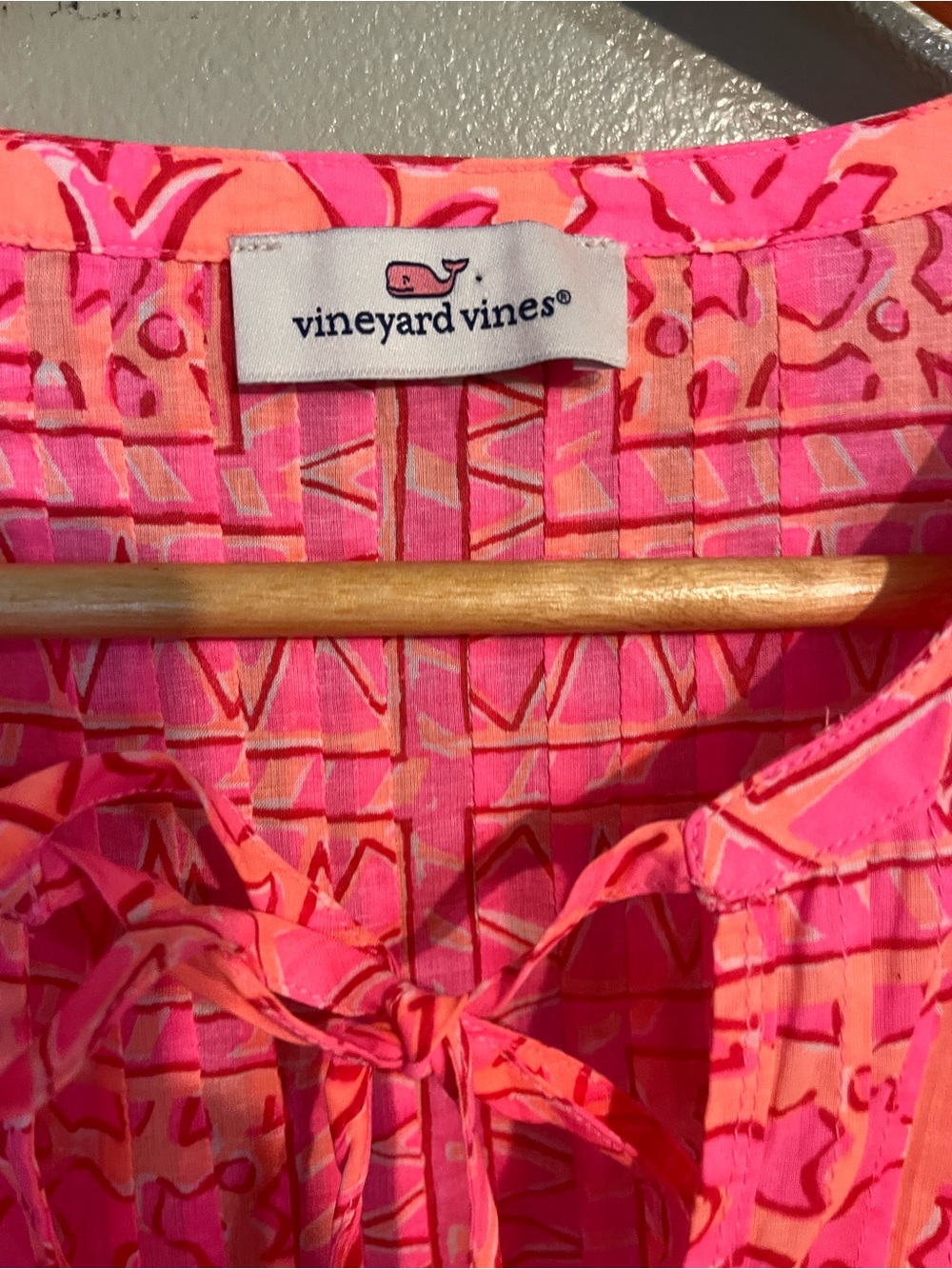 Vineyard vines Women’s Pink Printed Peasant Blouse with Tassel Tie - Picture 5 of 12